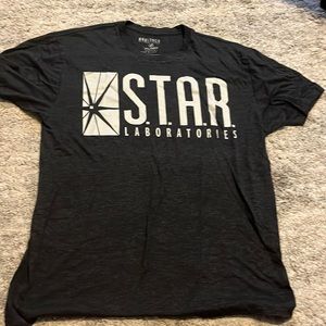 Box lunch t-shirt. The Flash tv show S.T.A.R Laboratories.